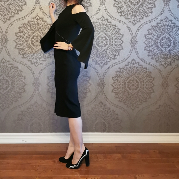 L.K. Bennett made in Spain black suede pump - Picture 4 of 7